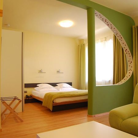 Hotel Central Göttingen Oda fotoğraf